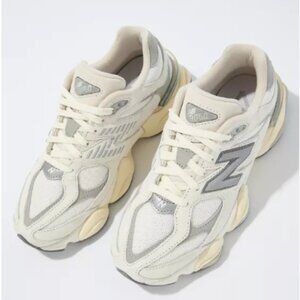 New Balance Women's 9060 Sneaker, Size 7.5, Sea Salt/ Concrete